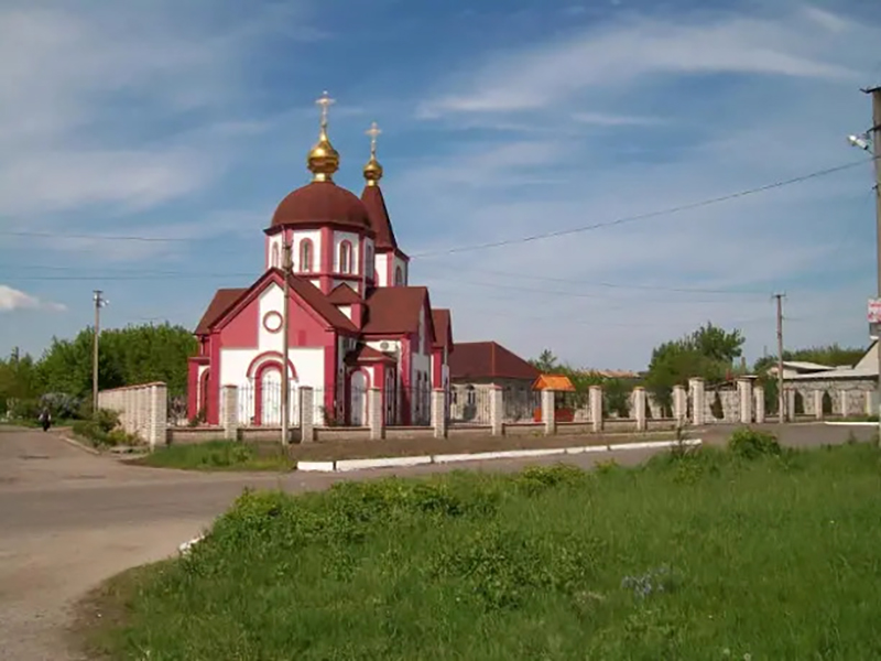 Церковь в посёлке Церковь в посёлке.
